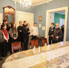 ЦОПП организовал культурное путешествие в историю для студентов ИТМ им. Н.П. Трапезникова