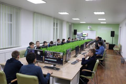 Школьники обучаются в ЦОПП Иркутской области на базе Тулунского аграрного техникума.