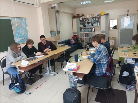 ЦОПП Иркутской области провел дебаты по вопросу профессионального самоопределения школьников