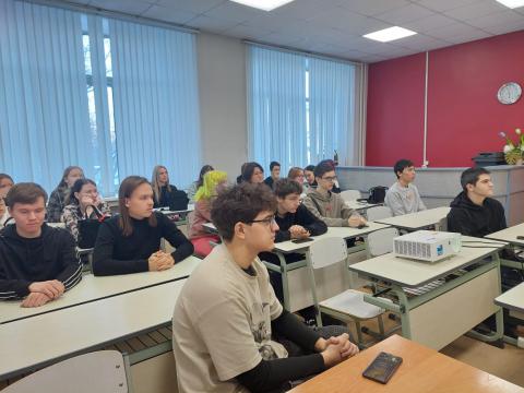 Редкие профессии России: инженер лесопатолог