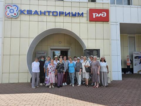 Только небо, только ветер, только радость впереди!