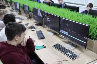 Обучение школьников в рамках проекта «Первая профессия» по программам «Оператор видеомонтажа», «Оператор ЭВМ», «Лаборант»