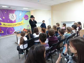 Знакомимся с профессиями с малых лет 