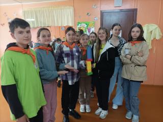 «Творческая» профориентация - «Строим башню»