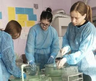 Завершился курс «Лаборант химико-бактериологического анализа»