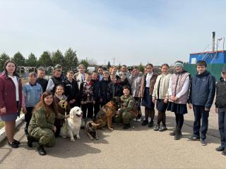 ЦОПП Иркутской области организовал встречу школьников Иркутского района и сотрудников кинологического отдела Иркутской таможни 