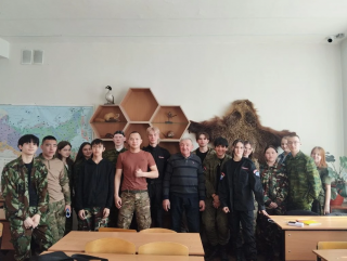 Встреча с легендой охотоведения: студенты Иркутского техникума экономики и права получили бесценный опыт